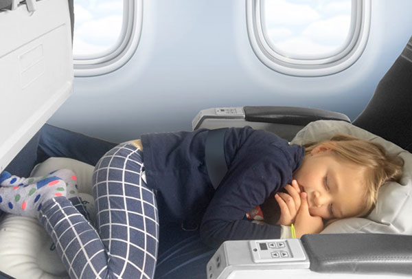 How-to-get-toddlers-to-sleep-on-a-plane